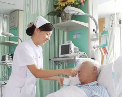 健康老龄 医养结合研究会的成立与护理机构服务探索