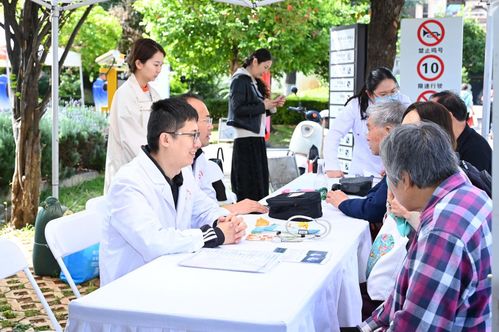 聚焦银发急难愁盼，昆明启动2025年敬老月系列活动，全方位提升护理机构服务水平